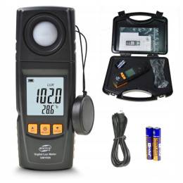 Вимірювач освітленості люксметр + термометр, USB 200000 Lux BENETECH GM1020